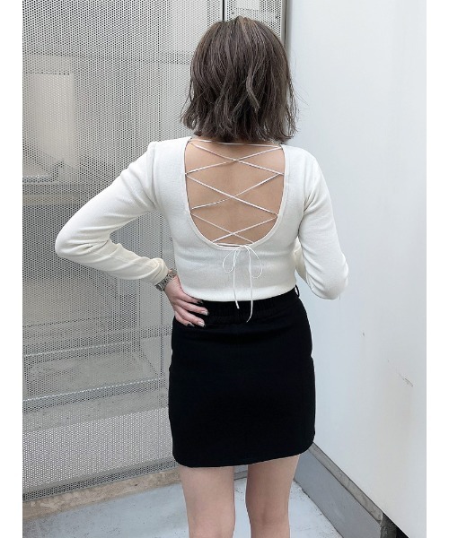 ENVYM（アンビー）の「タイバックＫＮＩＴ（ニット/セーター・レディース・ブラック/ホワイト/ベージュ・FREE）」の17枚目の写真