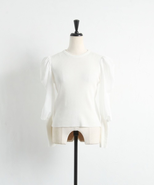 tocco closet（トッコ　クローゼット）の「パワーショルダー切り替えリブニットプルオーバー（ニット/セーター・レディース・ホワイト/ブラック・M）」の11枚目の写真