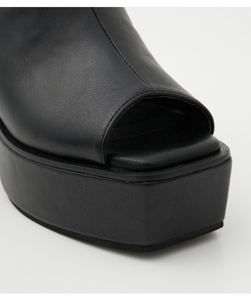 AZUL by moussy(アズールバイマウジー)の「OPEN TOE BOOTIE SANDAL/オープントーブーティーサンダル(サンダル・レディース・ライトベージュ/ブラック・SMALL/LARGE/MEDIUM)」の8枚目の写真