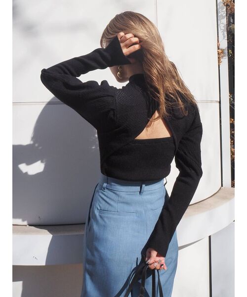 EVRIS（エヴリス）の「バックオープンパフスリーブニットトップス（ニット/セーター・レディース・ブラック/オレンジ/ブルー・FREE）」の16枚目の写真