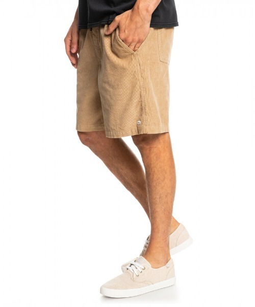 Quiksilver(クイックシルバー)の「TAXER CORD 18/クイックシルバーコーデュロイショートパンツ(その他パンツ・メンズ・カーキ/ベージュ/ネイビー/ブラック・SMALL/MEDIUM/LARGE/X-LARGE)」の3枚目の写真