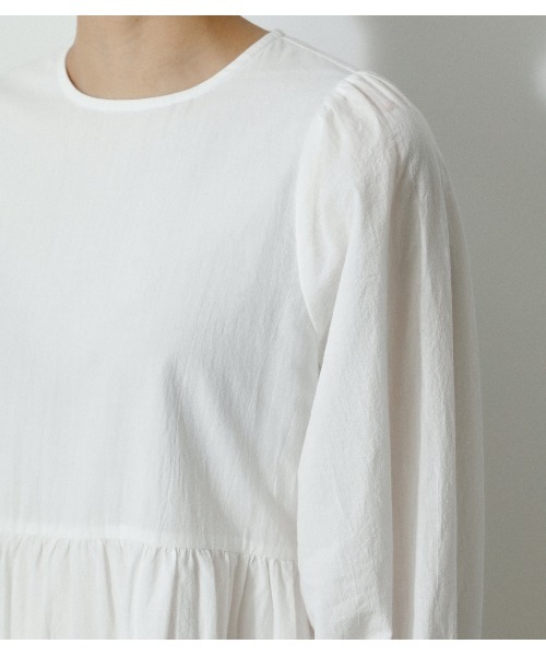 AZUL by moussy（アズールバイマウジー）の「MINI TIERED ONEPIECE/ミニティアードワンピース（ワンピース・レディース・ブラック/ホワイト・MEDIUM/SMALL）」の11枚目の写真