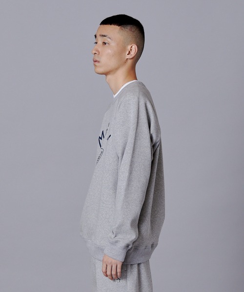 penguin BY MUNSINGWEAR(ペンギン バイ マンシングウェア)の「ペンギン バイ マンシングウェア トレーニングスウェットダブルフェイス メンズ ユニセックス ウェア スポーツウェア ゴルフ(スウェット・メンズ・ネイビー/グレー・L/XL/S/M)」の4枚目の写真