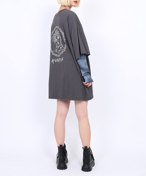 PUNYUS（プニュズ）の「モノクロGANGビッグＴシャツ（Tシャツ/カットソー・レディース・スミクロ/ホワイト・4/3）」の7枚目の写真