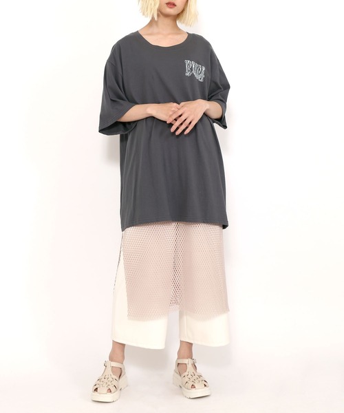 PUNYUS（プニュズ）の「モノクロGANGビッグＴシャツ（Tシャツ/カットソー・レディース・スミクロ/ホワイト・4/3）」の17枚目の写真