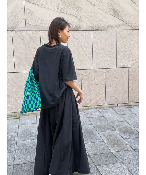 ulu（ウル）の「Volume shaka longflare skirt（スカート・レディース・ブラック・FREE）」の8枚目の写真