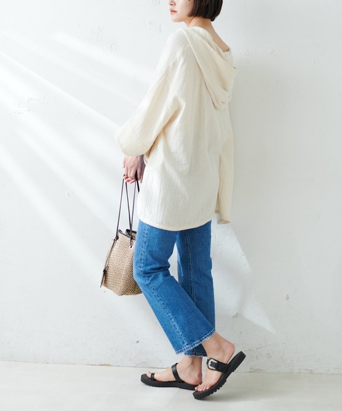 Levi's（リーバイス）の「LEVI'S /RIBCAGE CROP BOOT（デニムパンツ・レディース・ブルー・25/26/27）」の6枚目の写真