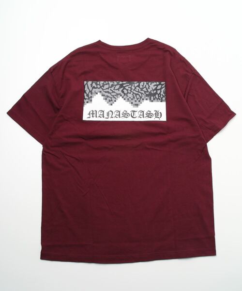 MANASTASH（マナスタッシュ）の「MANASTASH N.A.U/マナスタッシュエヌエーユー　GANG LOGO TEE ギャングロゴティー（Tシャツ/カットソー・メンズ・バーガンディー/ホワイト/ブラック・MEDIUM/LARGE/X-LARGE）」の5枚目の写真