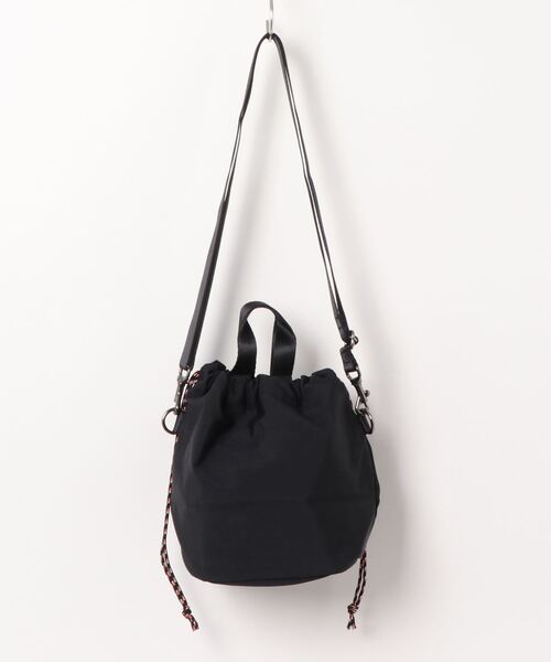 Champion（チャンピオン）の「Champion グロー  ショルダーバッグ 巾着型 67412（ショルダーバッグ・レディース・ブラック/ベージュ/グレー・FREE）」の4枚目の写真