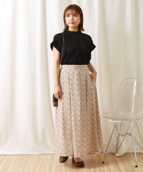 libelle more（リベル モア）の「デシン花柄タックフレアースカート（スカート・レディース・グリーン/ブラック/ベージュ・M）」の18枚目の写真