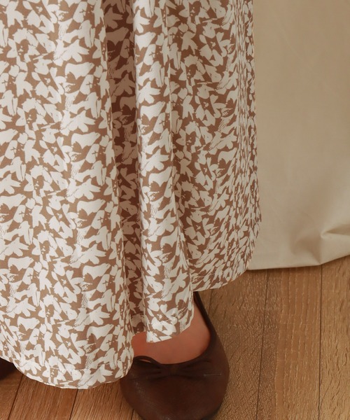 libelle more（リベル モア）の「デシン花柄タックフレアースカート（スカート・レディース・グリーン/ブラック/ベージュ・M）」の19枚目の写真