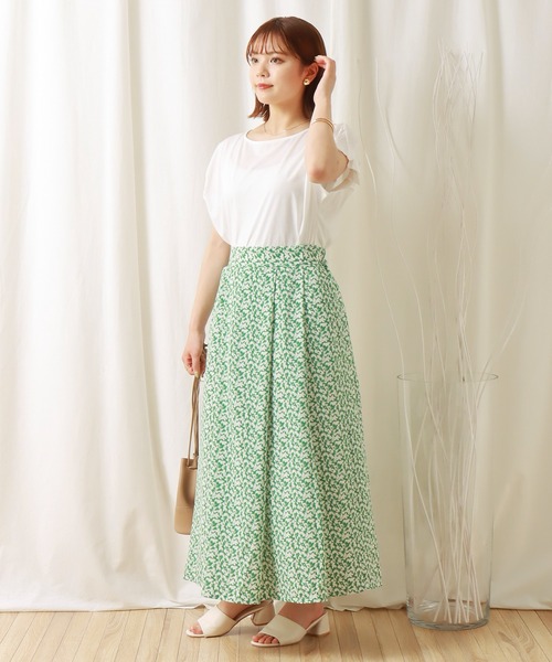 libelle more（リベル モア）の「デシン花柄タックフレアースカート（スカート・レディース・グリーン/ブラック/ベージュ・M）」の4枚目の写真