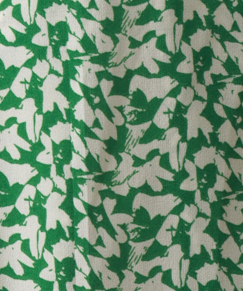 libelle more（リベル モア）の「デシン花柄タックフレアースカート（スカート・レディース・グリーン/ブラック/ベージュ・M）」の6枚目の写真