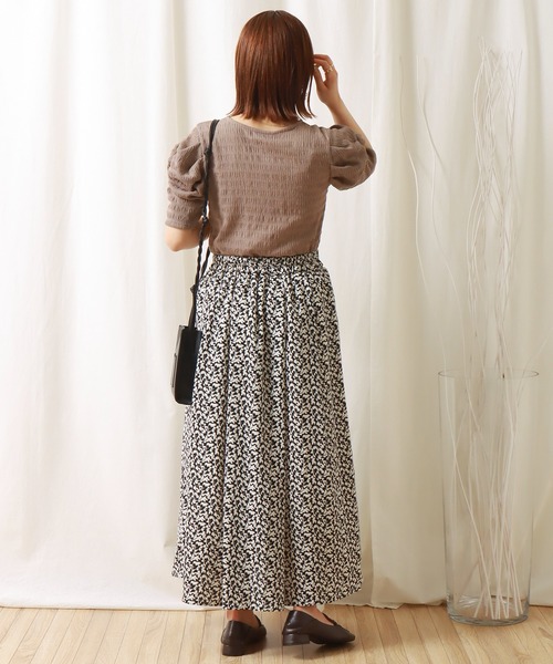 libelle more（リベル モア）の「デシン花柄タックフレアースカート（スカート・レディース・グリーン/ブラック/ベージュ・M）」の17枚目の写真