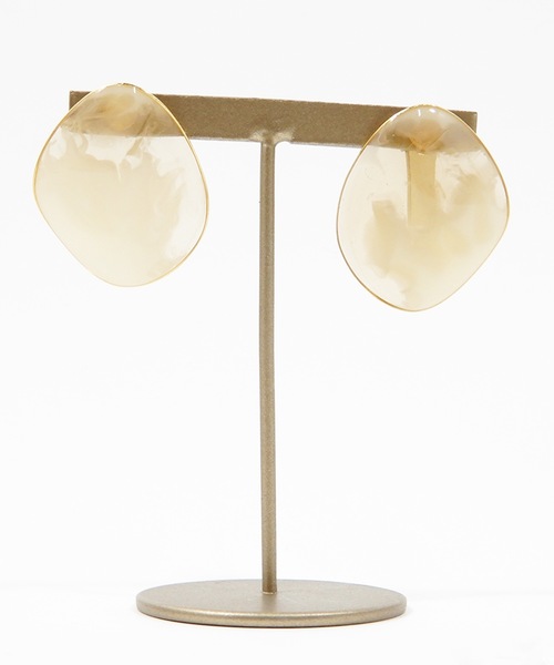 The Rule(ザルール)の「The Rule ザルール:Horn stud pierced earring:マーブル オーバルフォルムスタッドピアス(ピアス(両耳用)・レディース・ベージュ/グレー・FREE)」の6枚目の写真