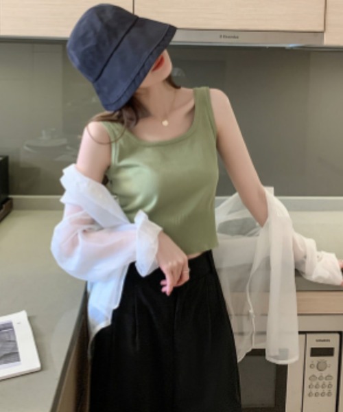 everycoco(エブリーココ)の「裾リブスクエアネックタンクトップ(タンクトップ・レディース・ベージュ/ブラック/ホワイト/オリーブ・FREE)」の4枚目の写真