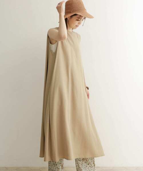 URBAN RESEARCH DOORS（アーバンリサーチドアーズ）の「ショルダータックフレアワンピース（ワンピース・レディース・ベージュ/カーキ/オレンジ系その他・MEDIUM）」の9枚目の写真