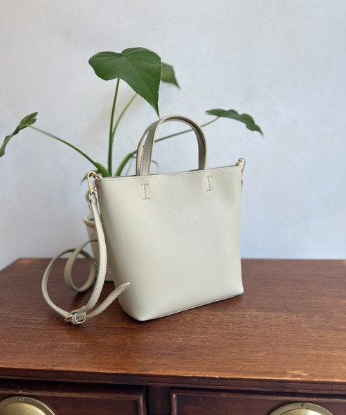 Chez toi(シェトワ)の「ミディーショルダー(ショルダーバッグ・レディース・ライトグレー/ブラック/アイボリー/グリーン系その他/ピンク系その他/モカ/グリーン・FREE)」の6枚目の写真