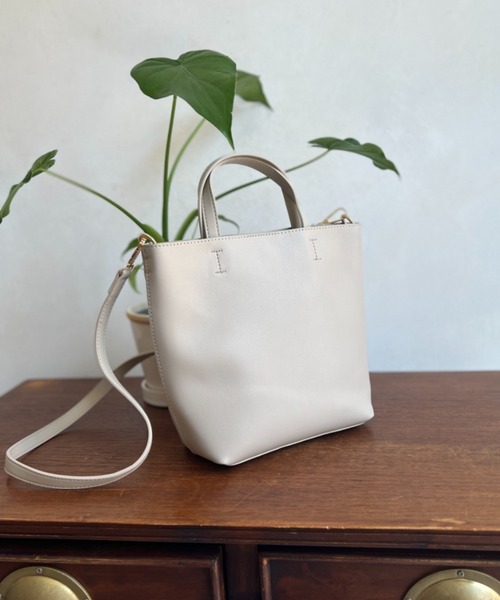 Chez toi(シェトワ)の「ミディーショルダー(ショルダーバッグ・レディース・ライトグレー/ブラック/アイボリー/グリーン系その他/ピンク系その他/モカ/グリーン・FREE)」の17枚目の写真