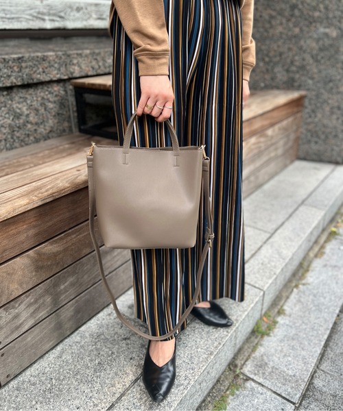 Chez toi(シェトワ)の「ミディーショルダー(ショルダーバッグ・レディース・ライトグレー/ブラック/アイボリー/グリーン系その他/ピンク系その他/モカ/グリーン・FREE)」の22枚目の写真