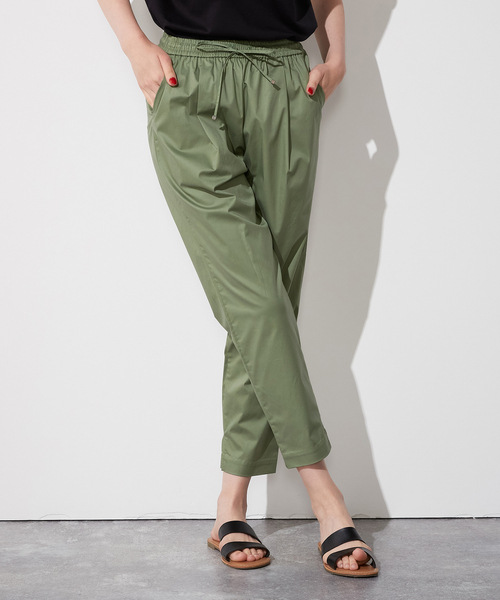 LE SOUK HOLIDAY(ルスークホリデー)の「タックテーパードパンツ(その他パンツ・レディース・ネイビー/ベージュ/ワイン/グリーン・M/L)」の3枚目の写真