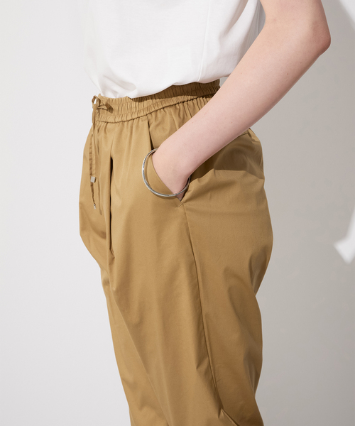 LE SOUK HOLIDAY(ルスークホリデー)の「タックテーパードパンツ(その他パンツ・レディース・ネイビー/ベージュ/ワイン/グリーン・M/L)」の13枚目の写真