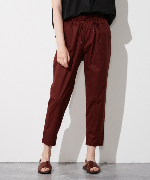 LE SOUK HOLIDAY(ルスークホリデー)の「タックテーパードパンツ(その他パンツ・レディース・ネイビー/ベージュ/ワイン/グリーン・M/L)」の5枚目の写真