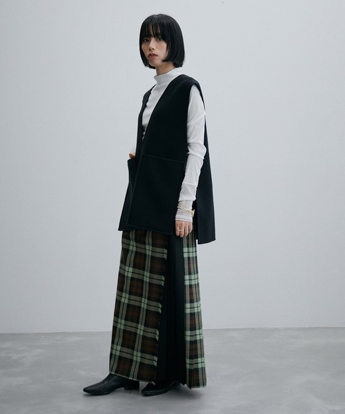 ADAM ET ROPE'（アダムエロペ）の「カフチュールプルオーバー（Tシャツ/カットソー・レディース・ホワイト/ライトグレー/ブラック・FREE）」の15枚目の写真