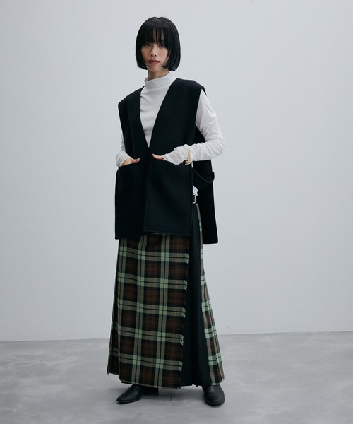 ADAM ET ROPE'（アダムエロペ）の「カフチュールプルオーバー（Tシャツ/カットソー・レディース・ホワイト/ライトグレー/ブラック・FREE）」の6枚目の写真