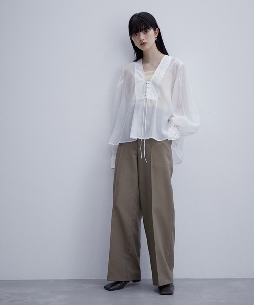 ADAM ET ROPE'(アダムエロペ)の「レースアップブザムシアーブラウス(シャツ/ブラウス・レディース・ホワイト/ブラック・FREE)」の3枚目の写真