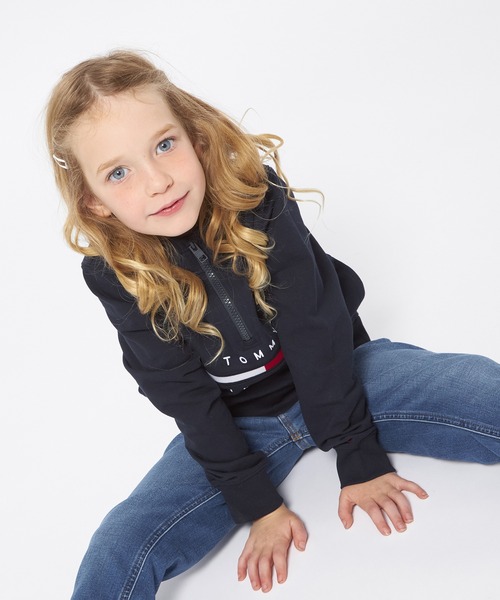 TOMMY HILFIGER（トミーヒルフィガー）の「リブインサートハーフジップパーカー（パーカー・キッズ・ネイビー/レッド・100cm/110cm/120cm/90cm）」の16枚目の写真