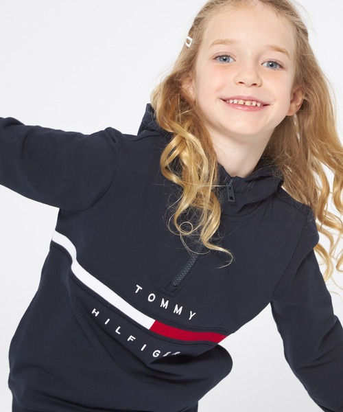 TOMMY HILFIGER（トミーヒルフィガー）の「リブインサートハーフジップパーカー（パーカー・キッズ・ネイビー/レッド・100cm/110cm/120cm/90cm）」の18枚目の写真