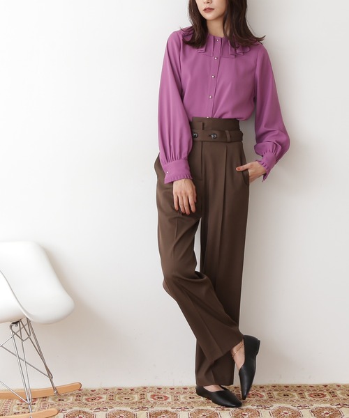 N.(N. Natural Beauty Basic)(エヌエヌナチュラルビューティーベーシック)の「【松井愛莉さん着用】◆デザインウエストストレートパンツ(その他パンツ・レディース・ブラウン/イエロー/ブルー・MEDIUM)」の2枚目の写真