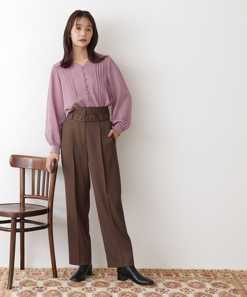 N.(N. Natural Beauty Basic)(エヌエヌナチュラルビューティーベーシック)の「【松井愛莉さん着用】◆デザインウエストストレートパンツ(その他パンツ・レディース・ブラウン/イエロー/ブルー・MEDIUM)」の4枚目の写真