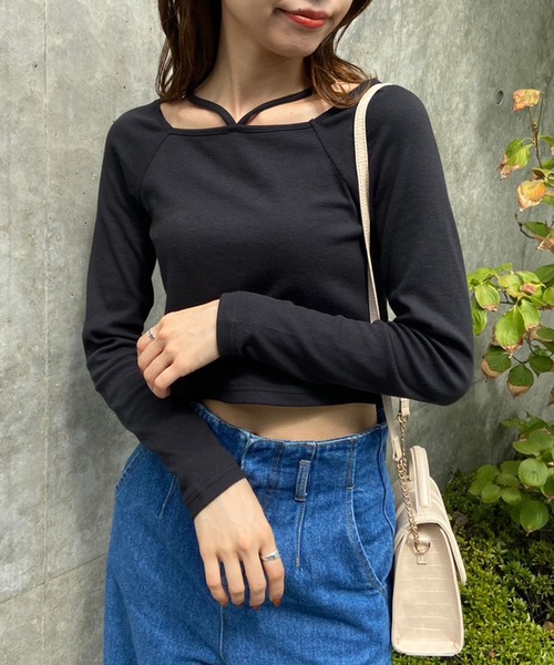 OLIVE des OLIVE（オリーブデオリーブ）の「ホルターネックロンティー（Tシャツ/カットソー・レディース・ブラック/オフホワイト/ライトグレー・FREE）」の22枚目の写真