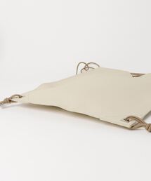 ITTI（イッチ）の「ITTI(イッチ) MARY KNAP TOTE/DIPLO SKY / ITTI-BAG