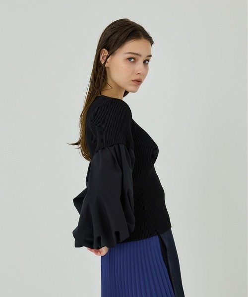 UNITED TOKYO（ユナイテッドトウキョウ）の「ボリュームスイッチングニット（ニット/セーター・レディース・ホワイト/ブラック・FREE）」の21枚目の写真