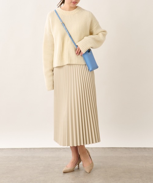 OUVRAGE CLASSE（ウヴラージュクラス）の「エコレザーアコーディオンプリーツスカート（スカート・レディース・ブラック/アイボリー/ベージュ・FREE）」の13枚目の写真