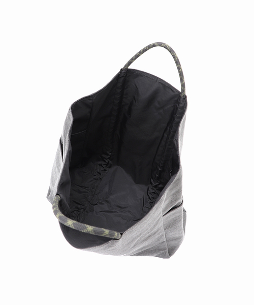 NOMADIS（ノマディス）の「【NOMADIS / ノマディス】SAC MESH リバーシブルバッグ（トートバッグ・メンズ・ブラック/アイボリー/ベージュ・FREE）」の5枚目の写真