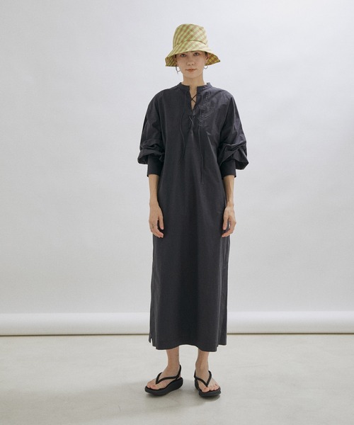 SALON adam et rope'(サロン アダム エ ロペ)の「レースアップボリュームスリーブワンピース(ワンピース・レディース・ブラック/ホワイト/グリーン系その他2・FREE)」の18枚目の写真