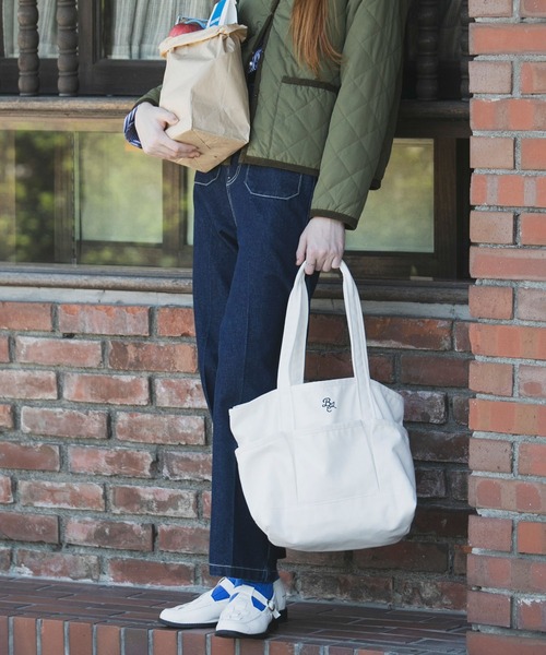 BONLECILL（ボンルシール）の「ロゴ刺繍 アウトポケットビッグキャンバストートバッグ（トートバッグ・レディース・ネイビー/レッド/アイボリー/ブラック/オフホワイト・FREE）」の6枚目の写真