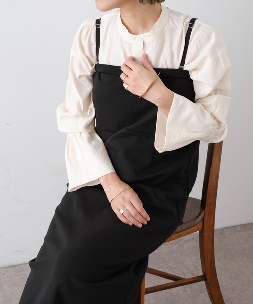 Omekashi（オメカシ）の「ギャザースリーブシャツ（シャツ/ブラウス・レディース・ライム/オフホワイト/ネイビー/ブラック/ピンク/ブラウン/ホワイト・FREE）」の8枚目の写真