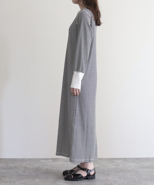 fredy emue（フレディエミュ）の「テレコボーダーワンピース（ワンピース・レディース・ブルー系その他/ホワイト系その他/グリーン系その他・38）」の21枚目の写真