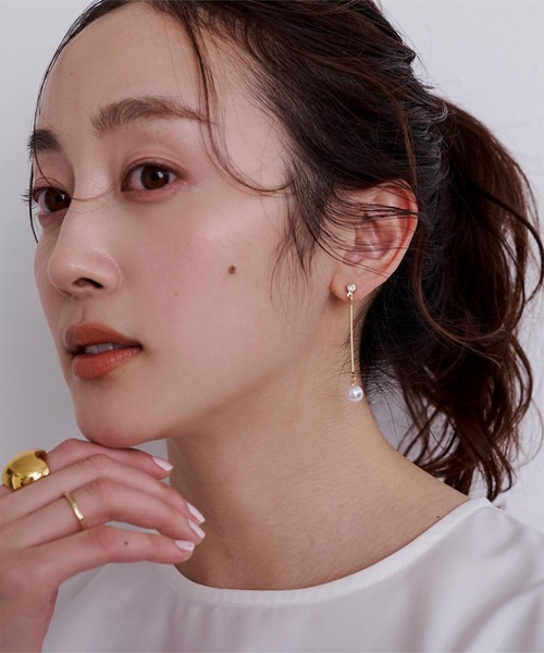 UR'S（ユアーズ）の「ﾛﾝｸﾞﾊﾟｰﾙﾋﾟｱｽ（ピアス（両耳用）・レディース・シルバー/ゴールド・FREE）」の7枚目の写真