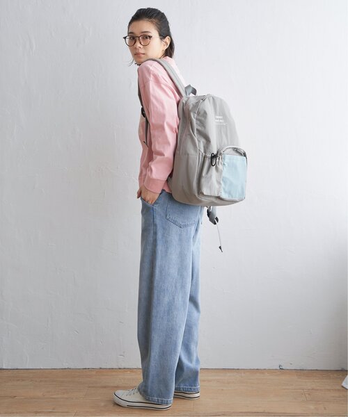 LBC（エルビーシー）の「撥水ナイロン多機能リュック（バックパック/リュック・レディース・ブラック/グレー・FREE）」の6枚目の写真