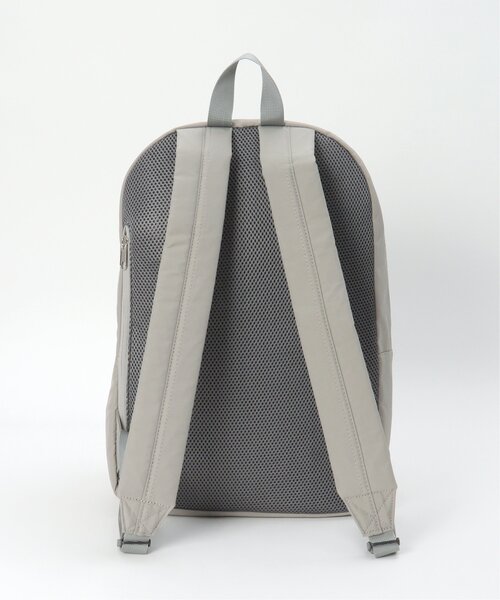 LBC（エルビーシー）の「撥水ナイロン多機能リュック（バックパック/リュック・レディース・ブラック/グレー・FREE）」の15枚目の写真