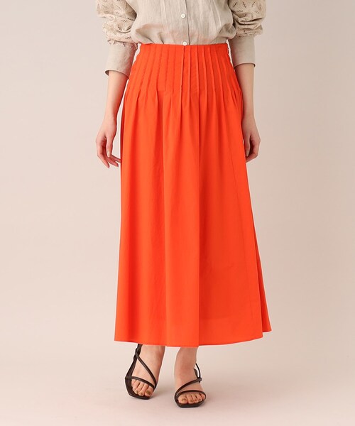 UNTITLED（アンタイトル）の「◆【１枚で着映える／洗える】ピンタック ボリュームフレアスカート（スカート・レディース・オレンジ/ライトベージュ/オフホワイト・01/50/42/44/02/46/03/04/00/48）」の3枚目の写真