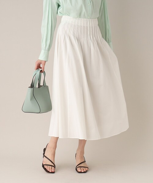 UNTITLED（アンタイトル）の「◆【１枚で着映える／洗える】ピンタック ボリュームフレアスカート（スカート・レディース・オレンジ/ライトベージュ/オフホワイト・01/50/42/44/02/46/03/04/00/48）」の22枚目の写真