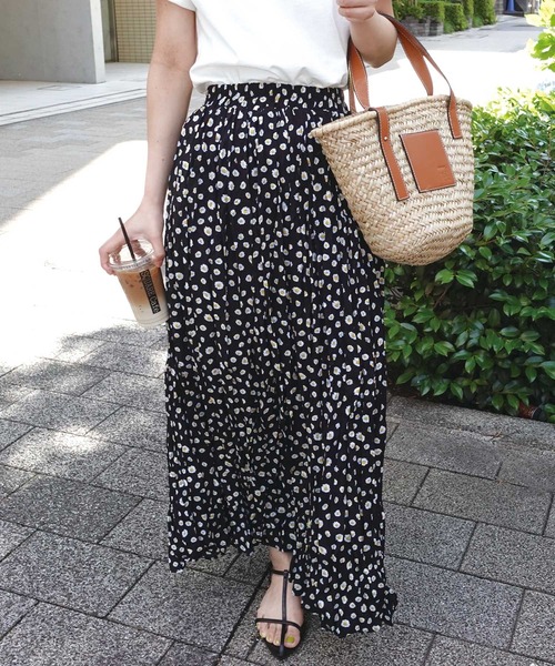 CORNERS（コーナーズ）の「小花柄ロングスカート（スカート・レディース・ブラック/グリーン・M）」の5枚目の写真