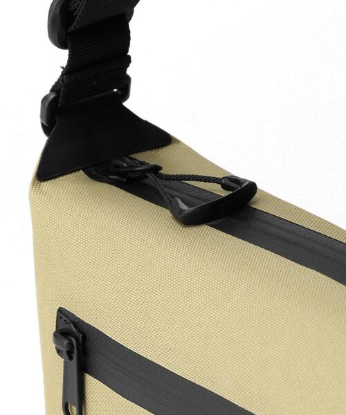 THE NORTH FACE（ザノースフェイス）の「＜THE NORTH FACE＞フィルデンス クーラーポーチ（アウトドアグッズ・メンズ・ブラック/ベージュ・FREE）」の5枚目の写真